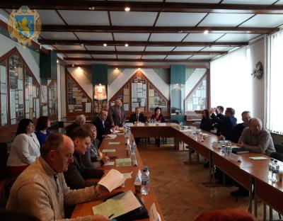 На науково-практичному семінарі представили результати соцдослідження про земельні відносини