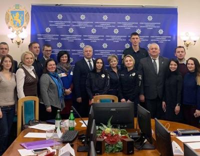 На Львівщині відбувся круглий стіл присвячений Всеукраїнській акції «16 днів проти насильства»