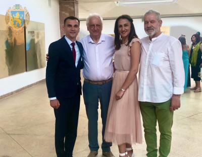 Іван Собко привітав художника Любомира Медведя з відкриттям виставки в честь 80-річчя мистця