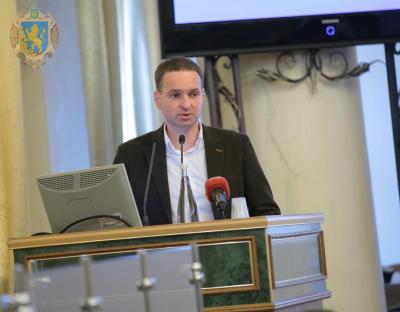 Серед померлих від ковіду 52% - чоловіки: аналіз епідситуації на Львівщині