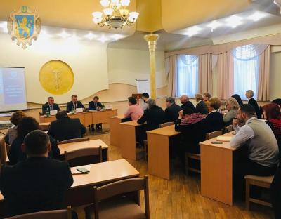 «Ми повинні насичувати ринок підготовленими кадрами», - Олег Синютка на зустрічі з представниками легкої промисловості