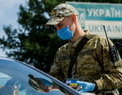 Як можна перетнути кордон: для чоловіків призовного віку в Міністерстві підготували довідник