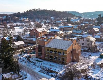 У селі Виннички Давидівської ОТГ активно триває будівництво народного дому