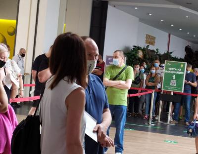 Вчора на Львівщині провакцинували 8519 осіб, з них 1315 – у центрах вакцинації