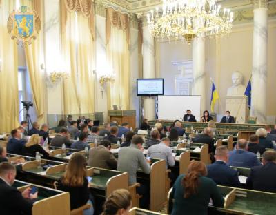 400 додаткових ліжкомісць для хворих на ковід розгорнуть у стаціонарах Львівщини