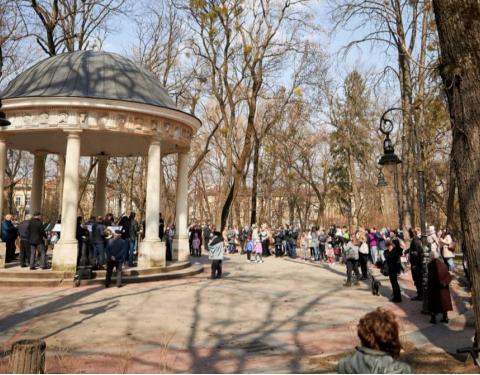 Львівська філармонія запрошує на концерти під відкритим небом та онлайн-події