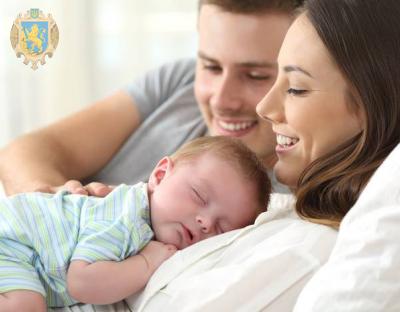  Уряд збільшує соціальну допомогу сім'ям, в яких народжуються діти, - "муніципальна няня" і "пакунок малюка"