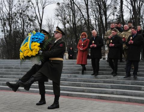 На Львівщині вшанували добровольців, які полягли в боротьбі за Україну