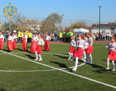 У Бродах відкрили комплексний спортивний майданчик