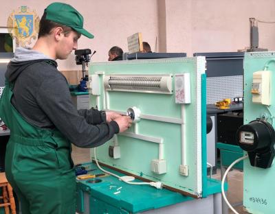 У Бориславі відкрили навчально-практичний центр для підготовки електриків