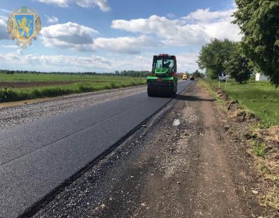 На Львівщині тривають ремонтні роботи на дорозі Голобутів - Завадів - Нежухів