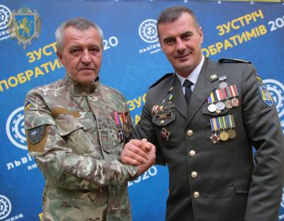 У дворику Львівської ОДА відбулась вже традиційна зустріч побратимів