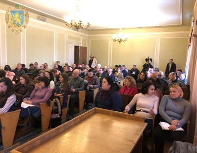 Для представників бюджетних установ організували семінари щодо ринку природного газу