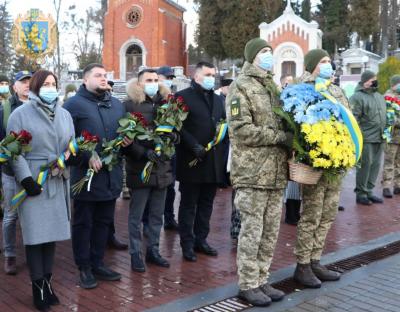 На Личакові вшанували пам’ять Героїв бою під Крутами