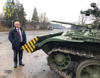 "Львівський бронетанковий завод готовий збільшити виробничі потужності для забезпечення обороноздатності держави", - Юрій Бровченко