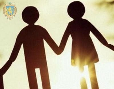 Ще троє дітей-сиріт знайшли нову сім’ю 