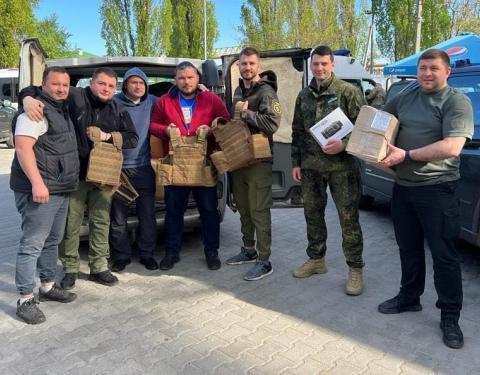 Захисникам Донеччини передали зі Львівщини військову амуніцію 