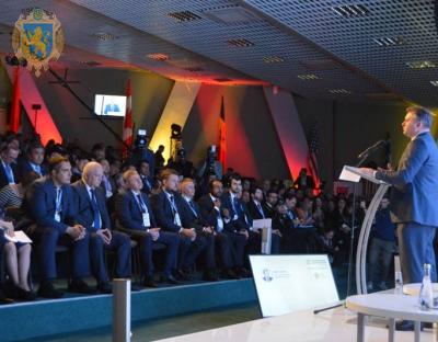 Понад 100 спікерів та 2,5 тисячі учасників з України та закордону: на Львівщині відбувся XVIII Міжнародний економічний форум