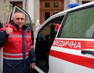 10 нових карет «швидкої» отримали громади гірських районів Львівщини