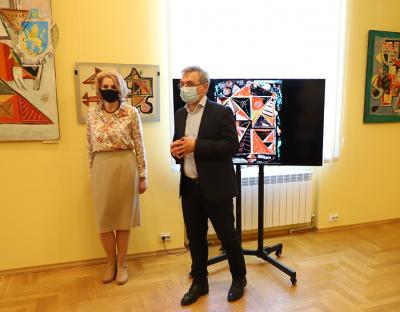 У Винниках відкрили виставку живопису львівського художника Володимира Патика