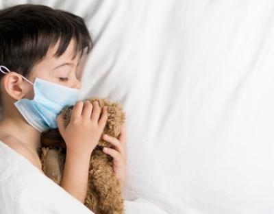 Медики радять ізольовуватись при перших клінічних ознаках респіраторного захворювання