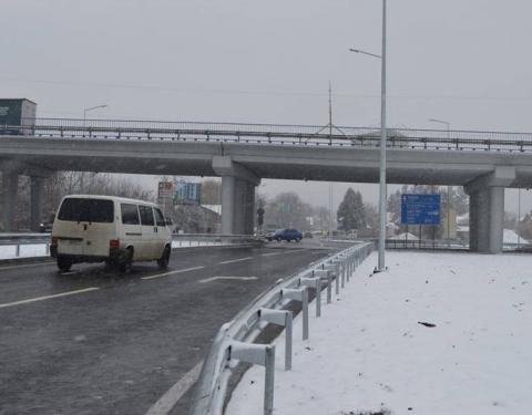 На дорозі Київ-Чоп поблизу Винник відкрили транспортну розв’язку