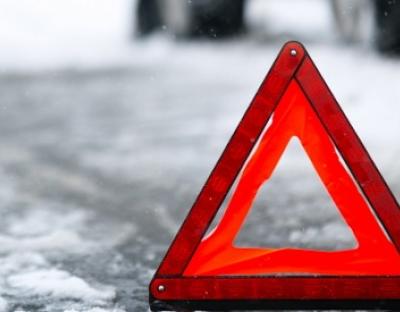 За минулу добу на автошляхах Львівщини 75 ДТП: водіїв закликають бути обережними