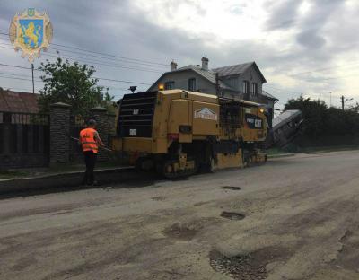 Експлуатаційне утримання автомобільних доріг: в області тривають роботи