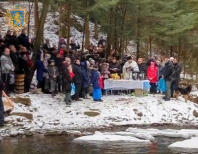 Водохреща: мешканців області запрошують на купання до "Сколівських бескид"