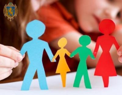 Для кандидатів у прийомні батьки провели навчання