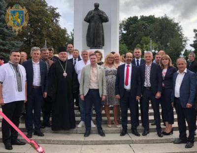  Максим Козицький привітав стриян з Днем міста 