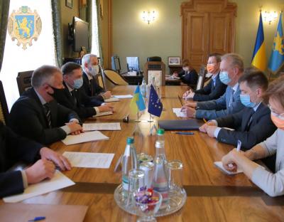 Максим Козицький зустрівся з головою Консультативної місії ЄС в Україні Антті Хартікайненом