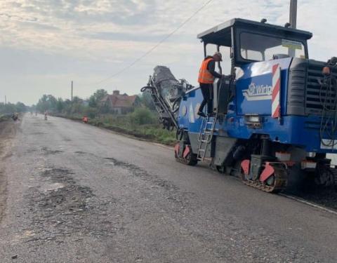 Нову ділянку дороги Сокаль – Стоянів сьогодні розпочали ремонтувати