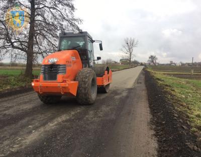 На Миколаївщині триває ремонт автомобільної дороги 