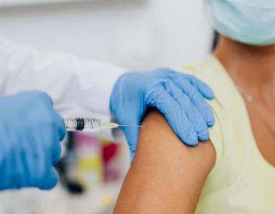 Для щеплення онкохворих від ковіду можна використовувати будь-яку з наявних в Україні вакцин