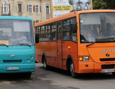 Щоденно мобільні групи виявляють одне-два порушення карантинних обмежень в громадському транспорті області