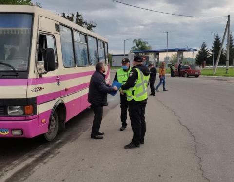 На трьох перевізників склали акти за порушення маршруту об’їзду дороги Львів - Луцьк