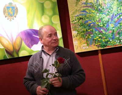 У Львові презентували виставку живопису Романа Патика «Квітковий вернісаж»