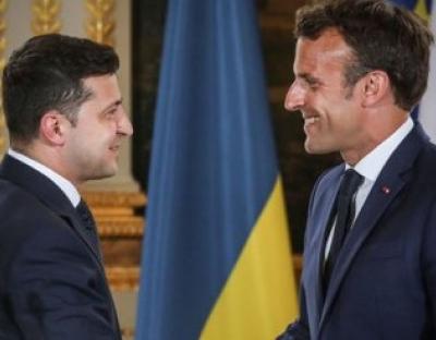 Франція підтримала відключення росії від SWIFT