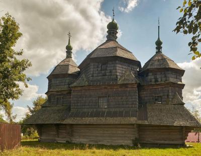 У дерев’яній церкві в Комарно покажуть унікальний відеомапінг