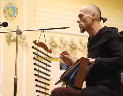 Для студентів та викладачі мистецьких закладів організували майстер-клас