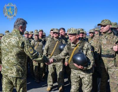 Президент: Потрібно зробити кроки для підтримки незахищених верств населення