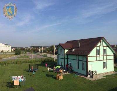 На Яворівщині двоє дітей, позбавлених батьківського піклування, влаштували в дитячий будинок сімейного типу