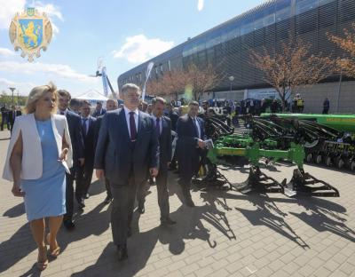 Президент на форумі «Agroport West Lviv 2018»: Моя мета – підтримати фермера, бо це людина, яка годує Україну