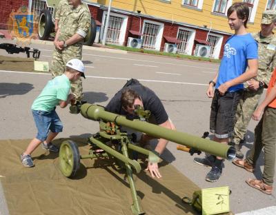 У День Незалежності в Академії сухопутних військ організували день відкритих дверей