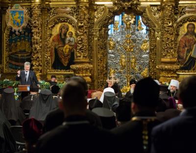 Україна не була, не є і не буде канонічною територією російської церкви – Президент