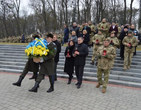 У День Збройних Сил на Личакові вшанували пам'ять загиблих Героїв