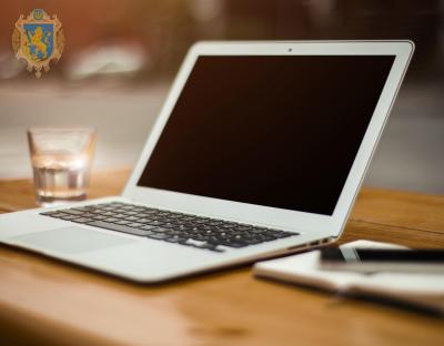 Дівчат-підлітків запрошують до онлайн-марафону GIRLS POWER TECH