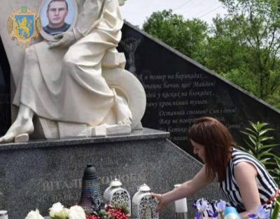 На Яворівщині віддали шану Герою Небесної Сотні Віталію Коцюбі