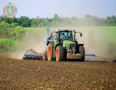 Аграрії Львівщини розпочали весняно-польові роботи